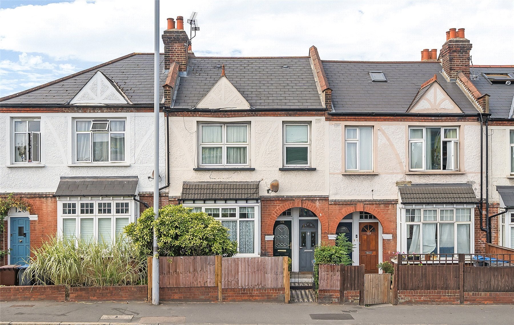 Flat Nursery Road in Greater London