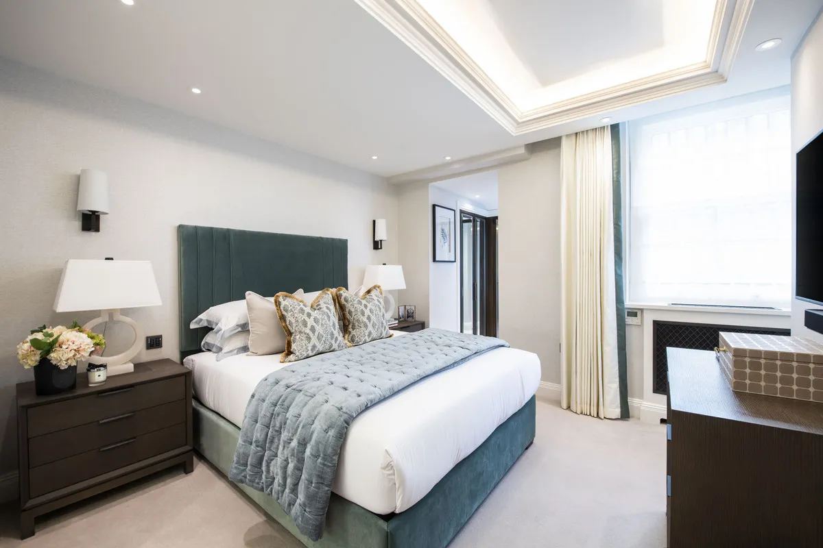 Flat Prince of Wales Terrace in Greater London