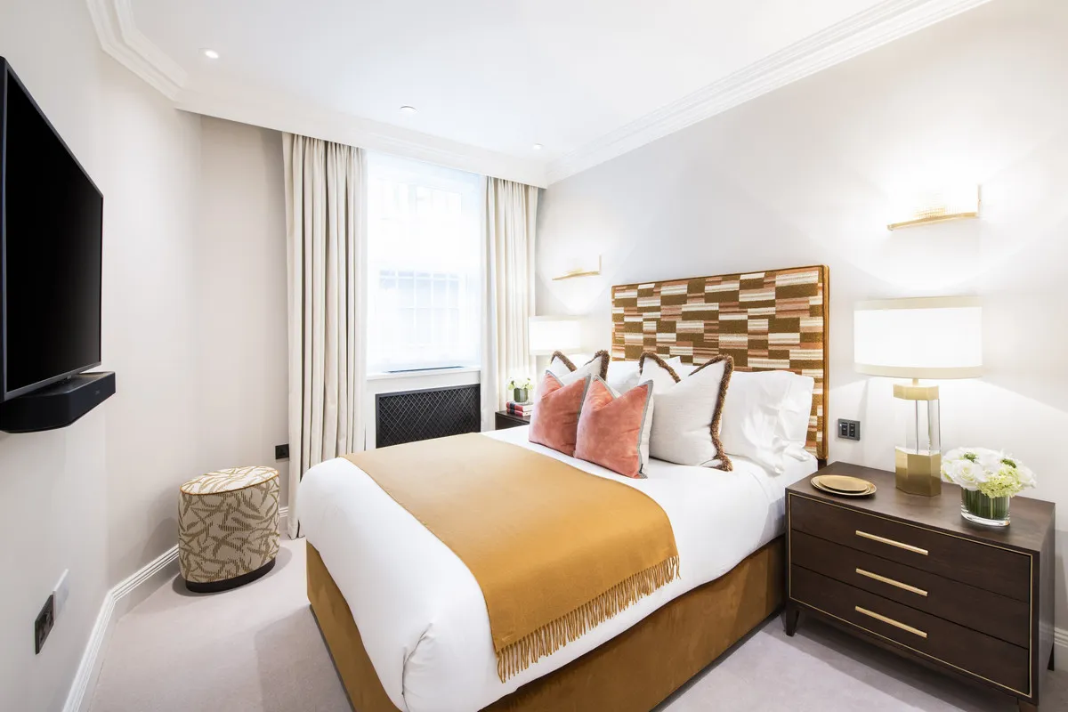 Flat Prince of Wales Terrace in Greater London