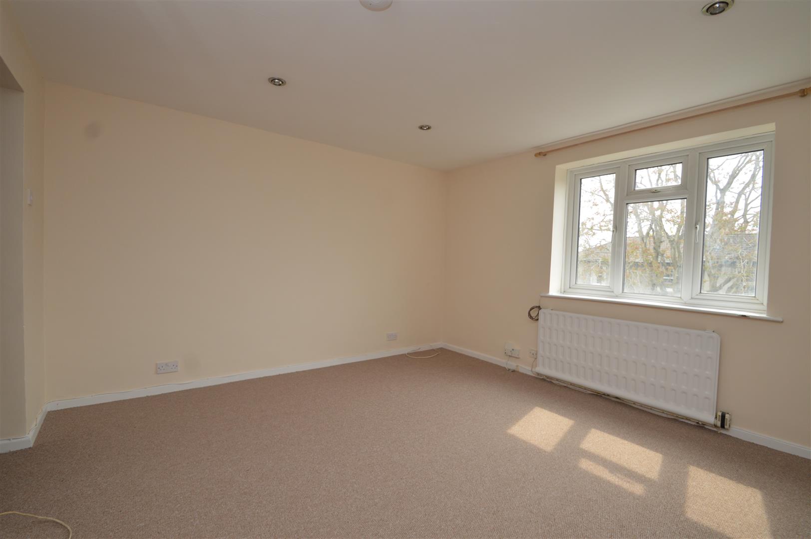 Flat Ashgrove Road in Bristol