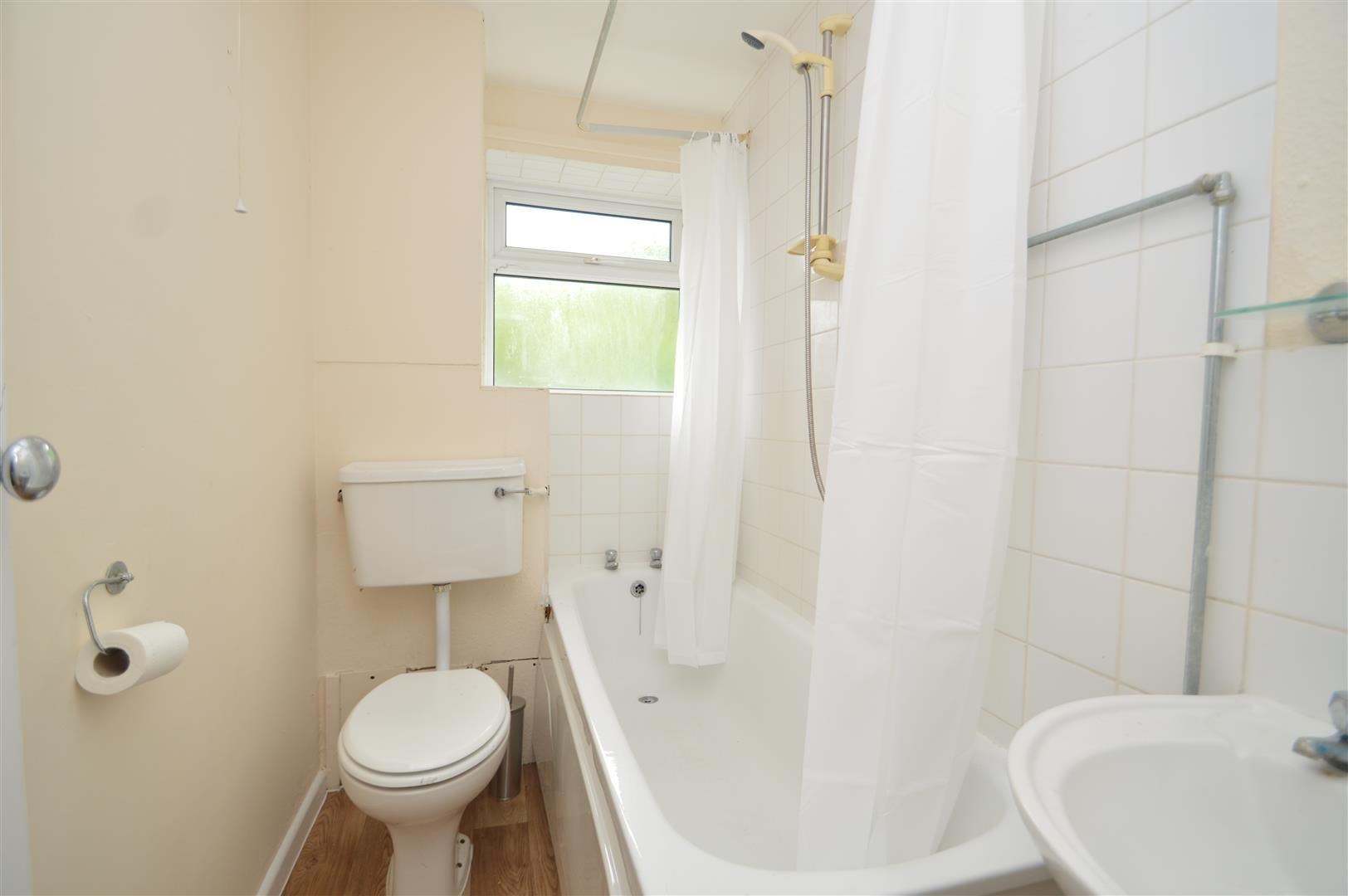 Flat Ashgrove Road in Bristol