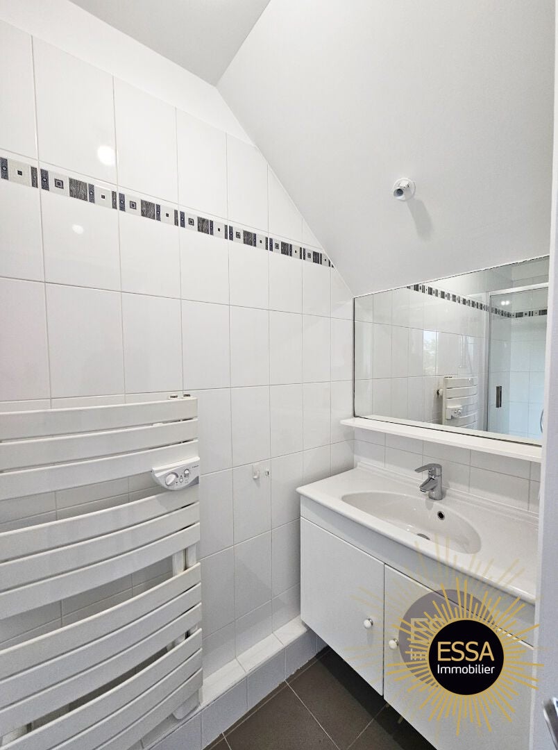 Appartement Place Robert Brame à Noisy-le-Roi