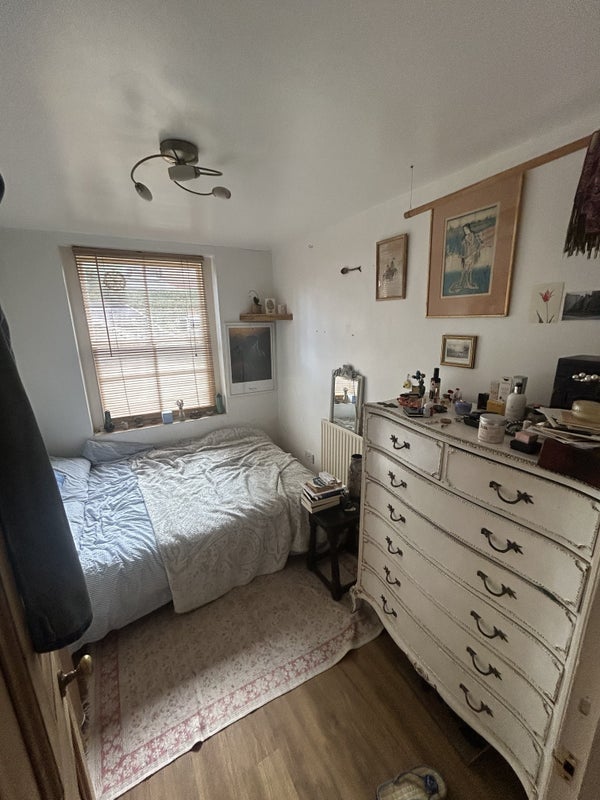 Room King's Grove in Greater London