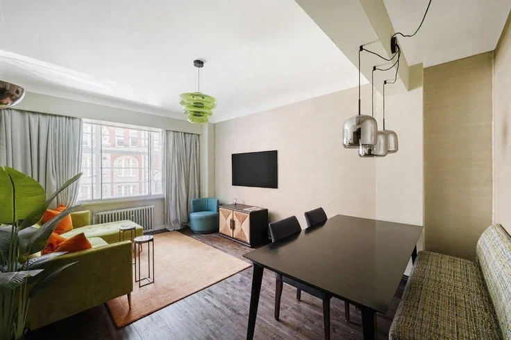 Flat Sloane Street in Greater London