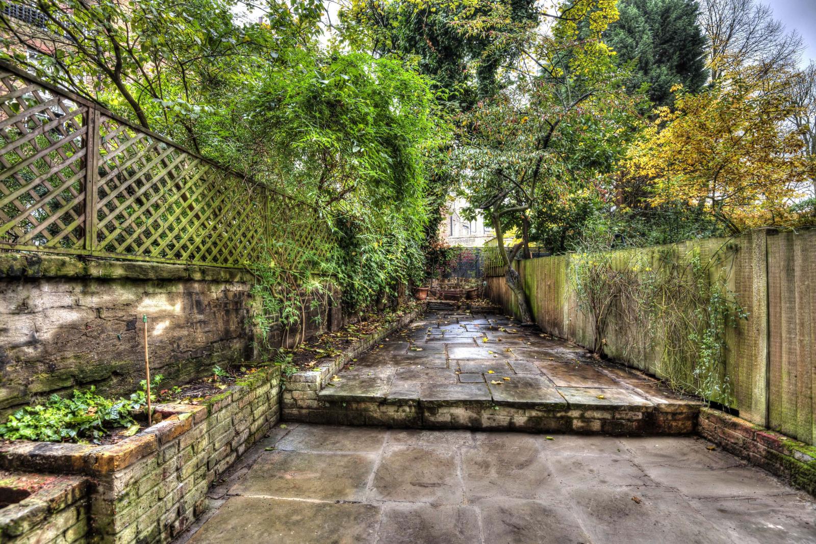 House Chalcot Crescent in Greater London