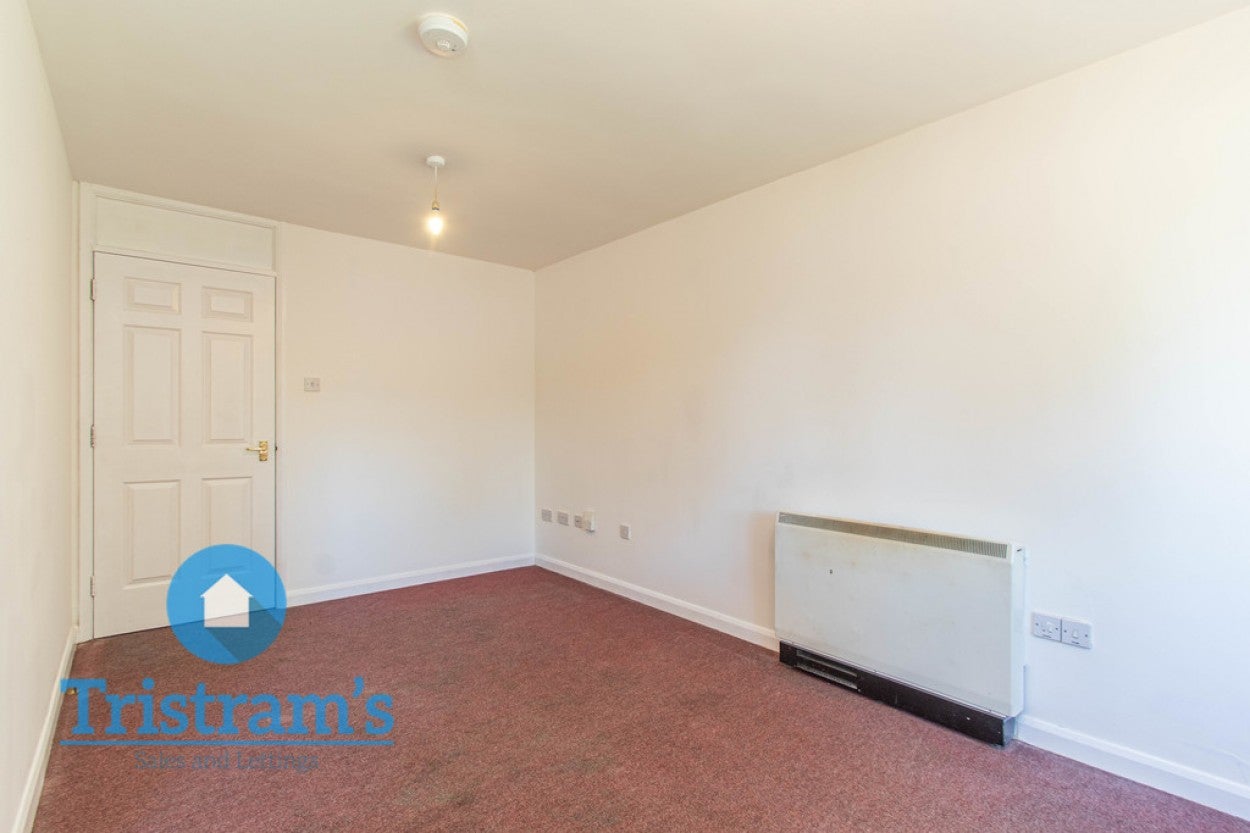 Flat Wollaton Road in Nottingham