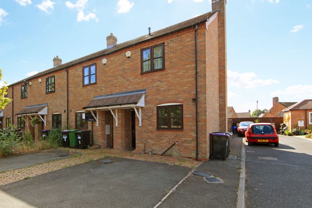 House Roselea Close in Broseley