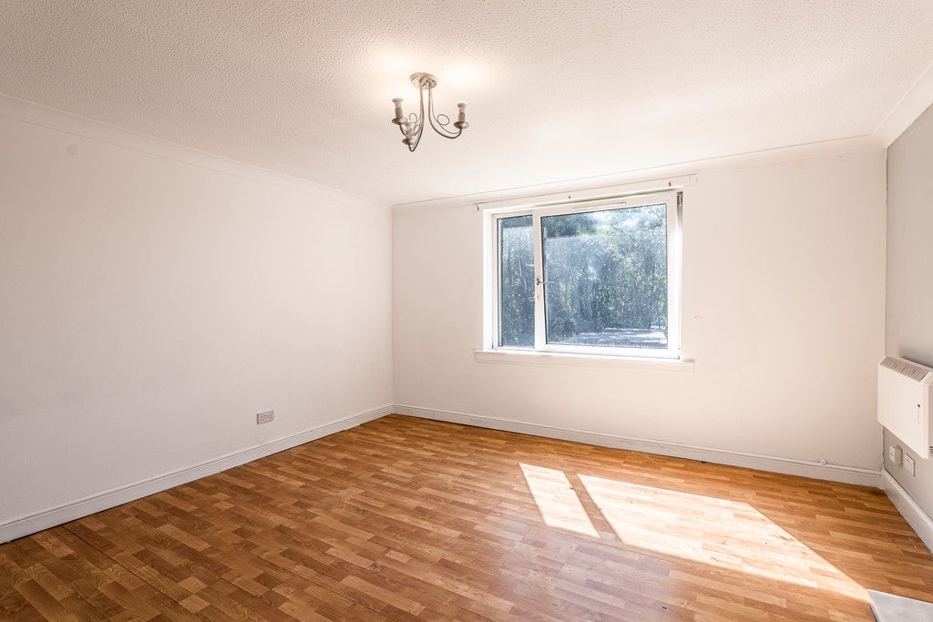 Flat Collree Gardens in Glasgow
