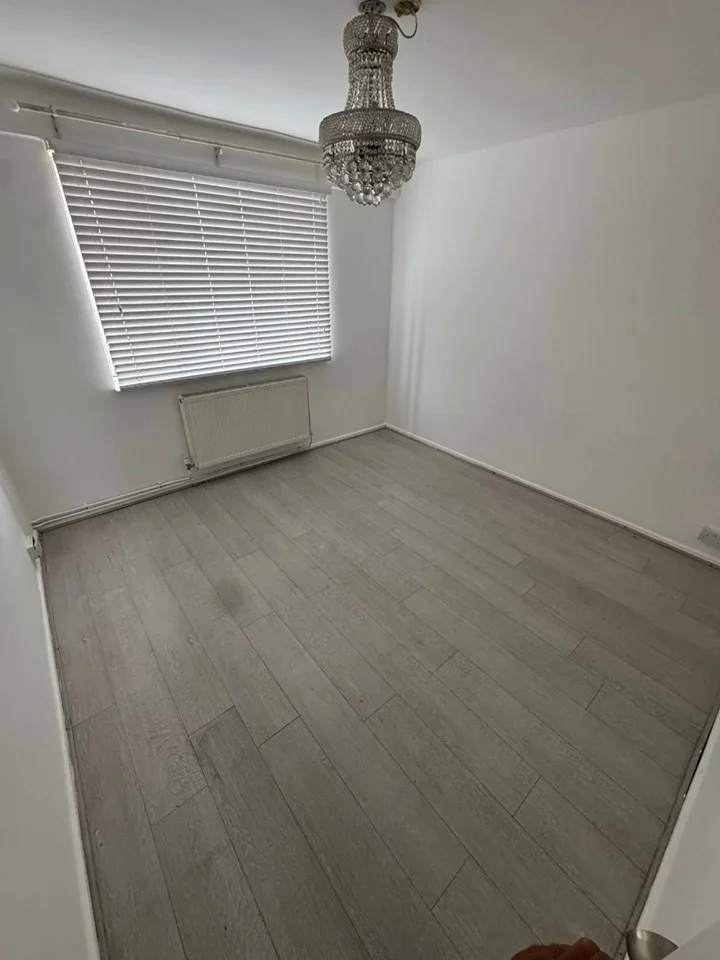 Flat Seagrave Close in Greater London
