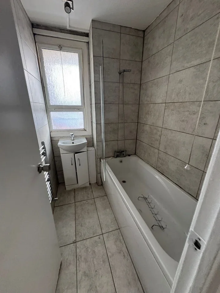 Flat Seagrave Close in Greater London