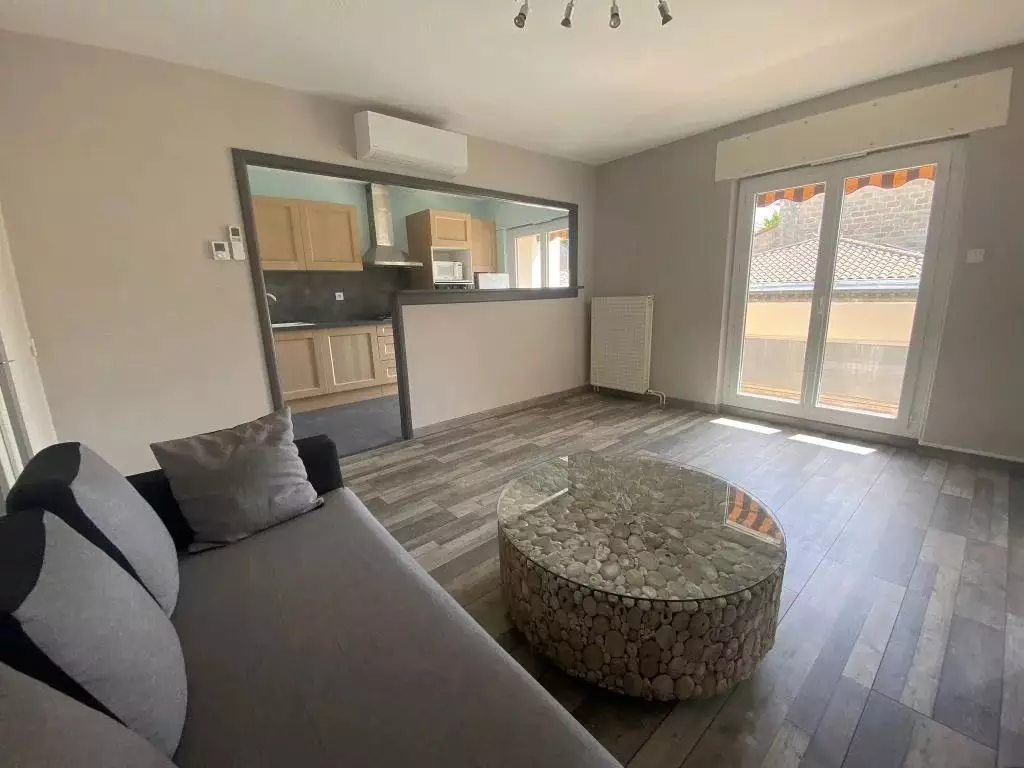 Flat Rue Billaudel in Cenon