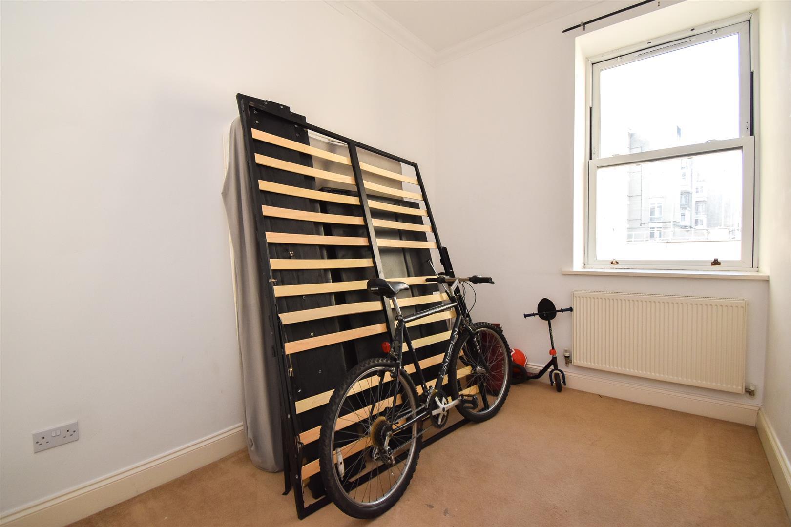Flat Robertson Terrace in St Leonards