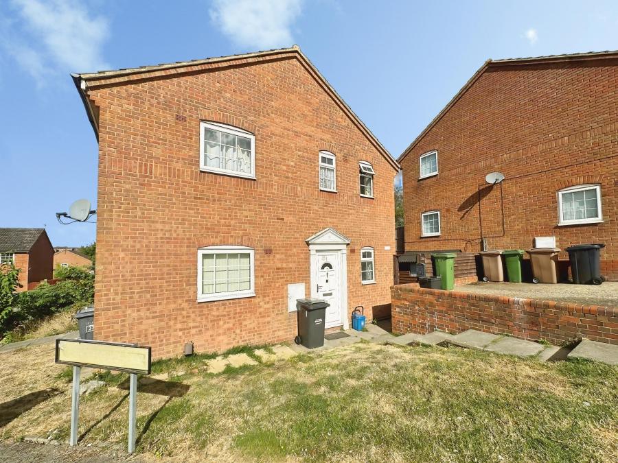Flat Wigmore Lane in Luton