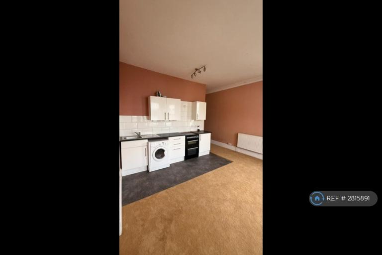 Flat Ashburnham Road in St Leonards