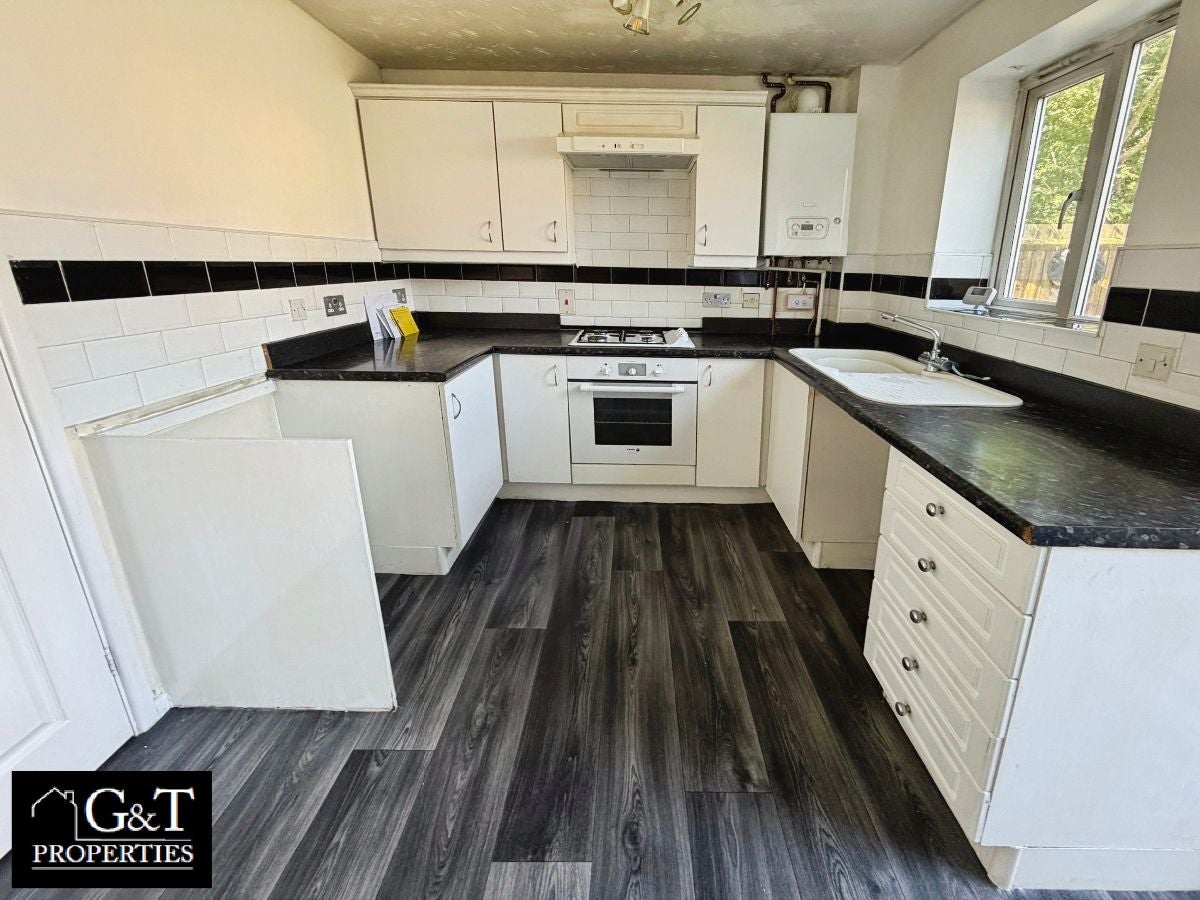 House Puppy Green in Sandwell