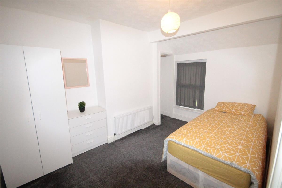 Room Baywood Street in Manchester