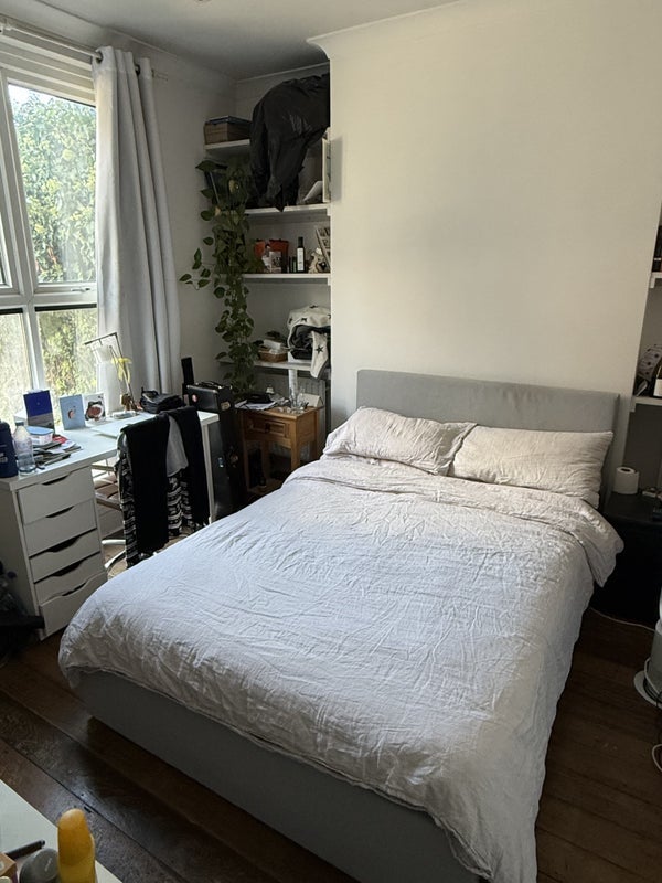 Room Dalston Lane in Greater London