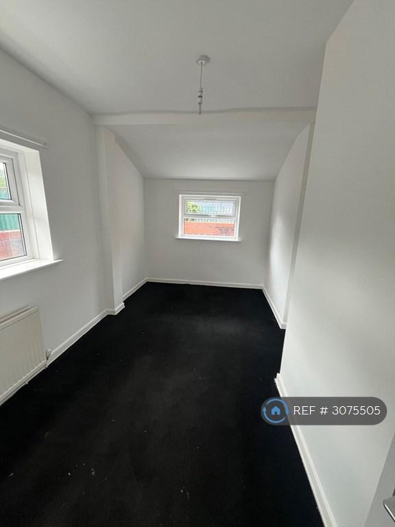 Flat Carlton Road in Salford