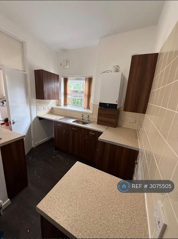 Flat Carlton Road in Salford