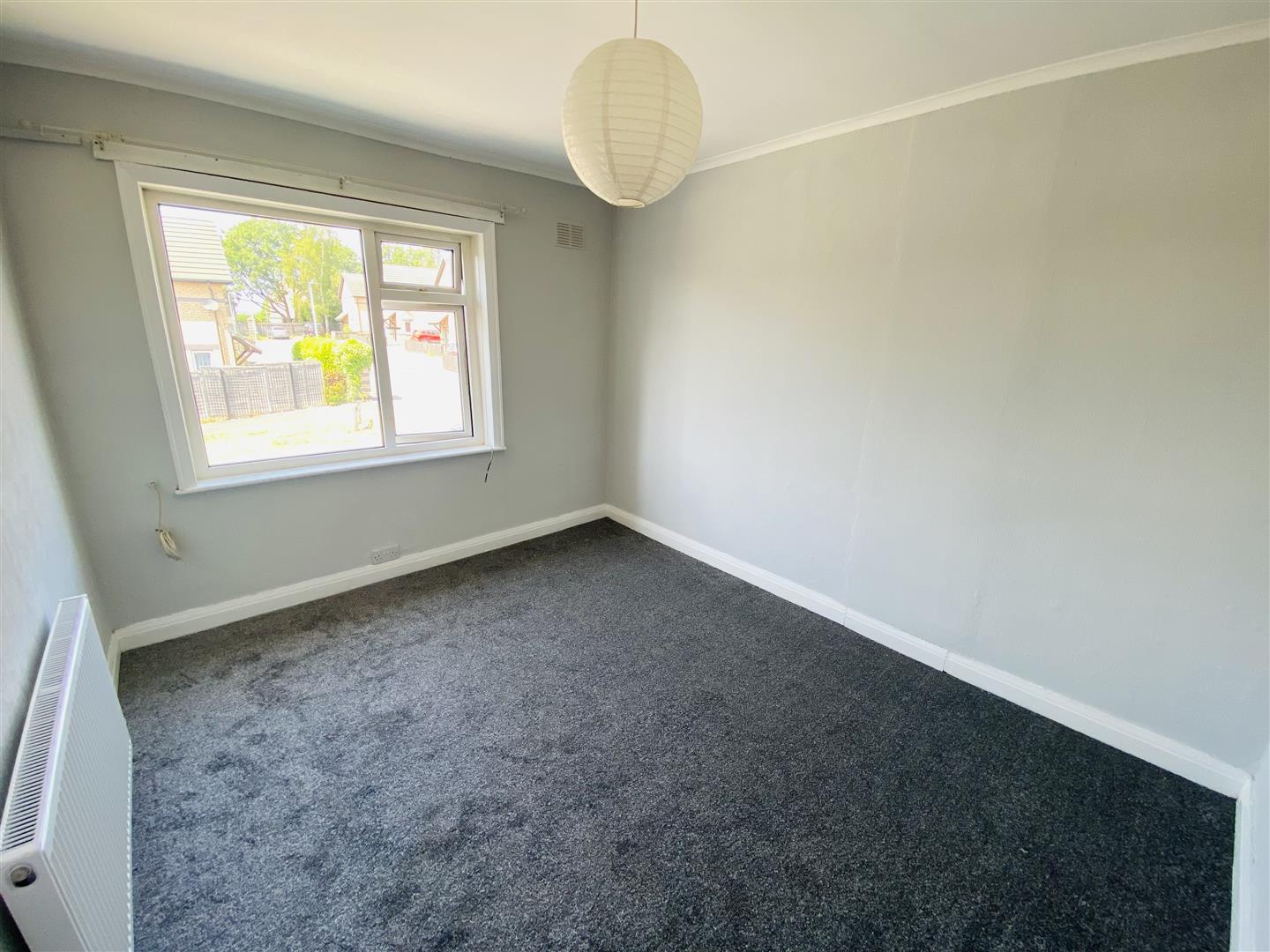 Flat Gaisby Lane in Bradford