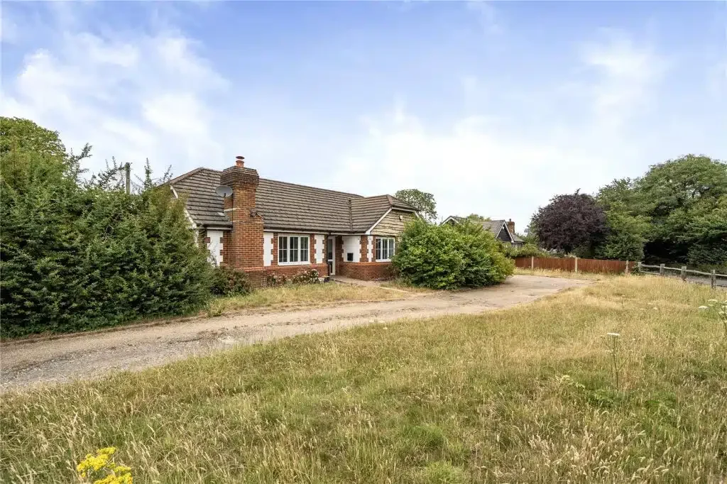 House Lusted Hall Lane in Tatsfield