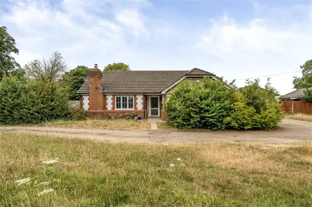 House Lusted Hall Lane in Tatsfield