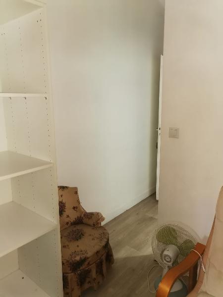 Room Rue des Treilles in Libourne