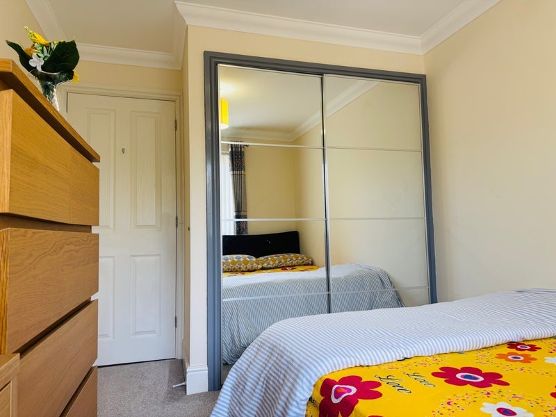 Room Globe Close in West Suffolk