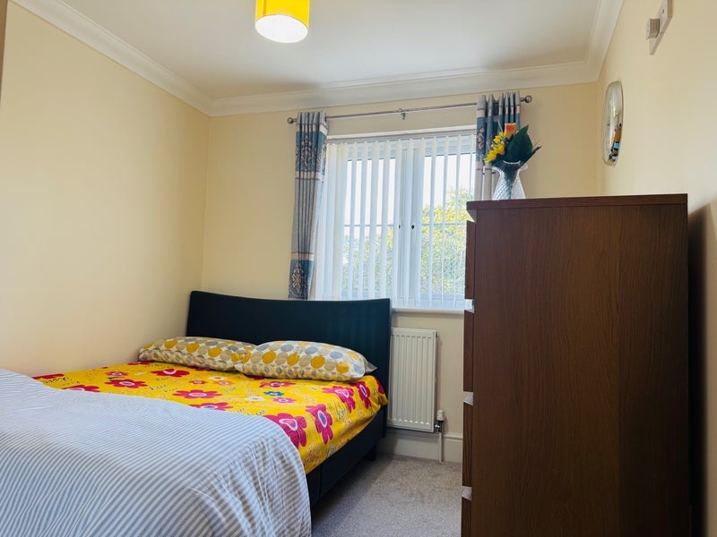 Room Globe Close in West Suffolk