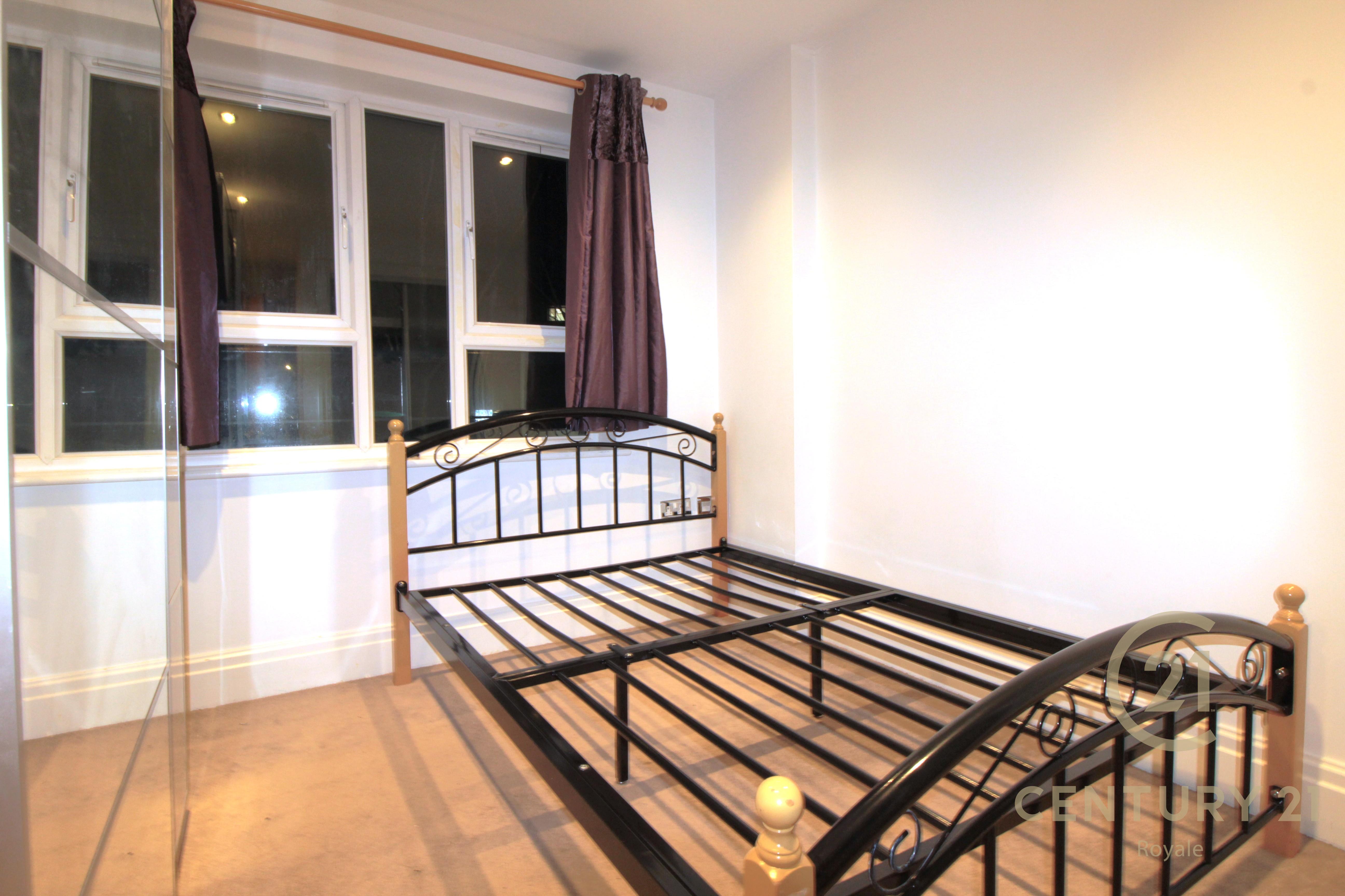 Flat Skerne Road in Greater London