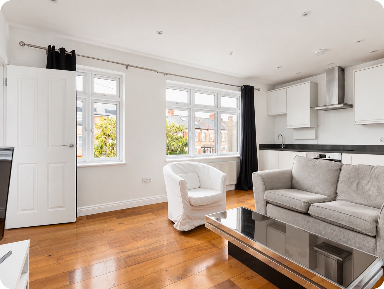 Flat Howard Road in Greater London