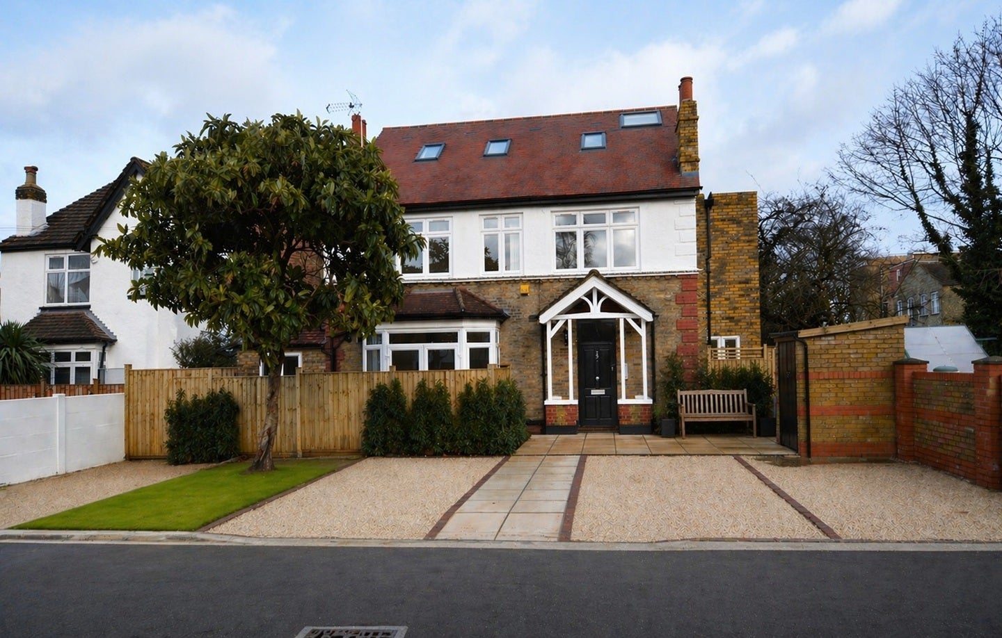 Flat Howard Road in Greater London