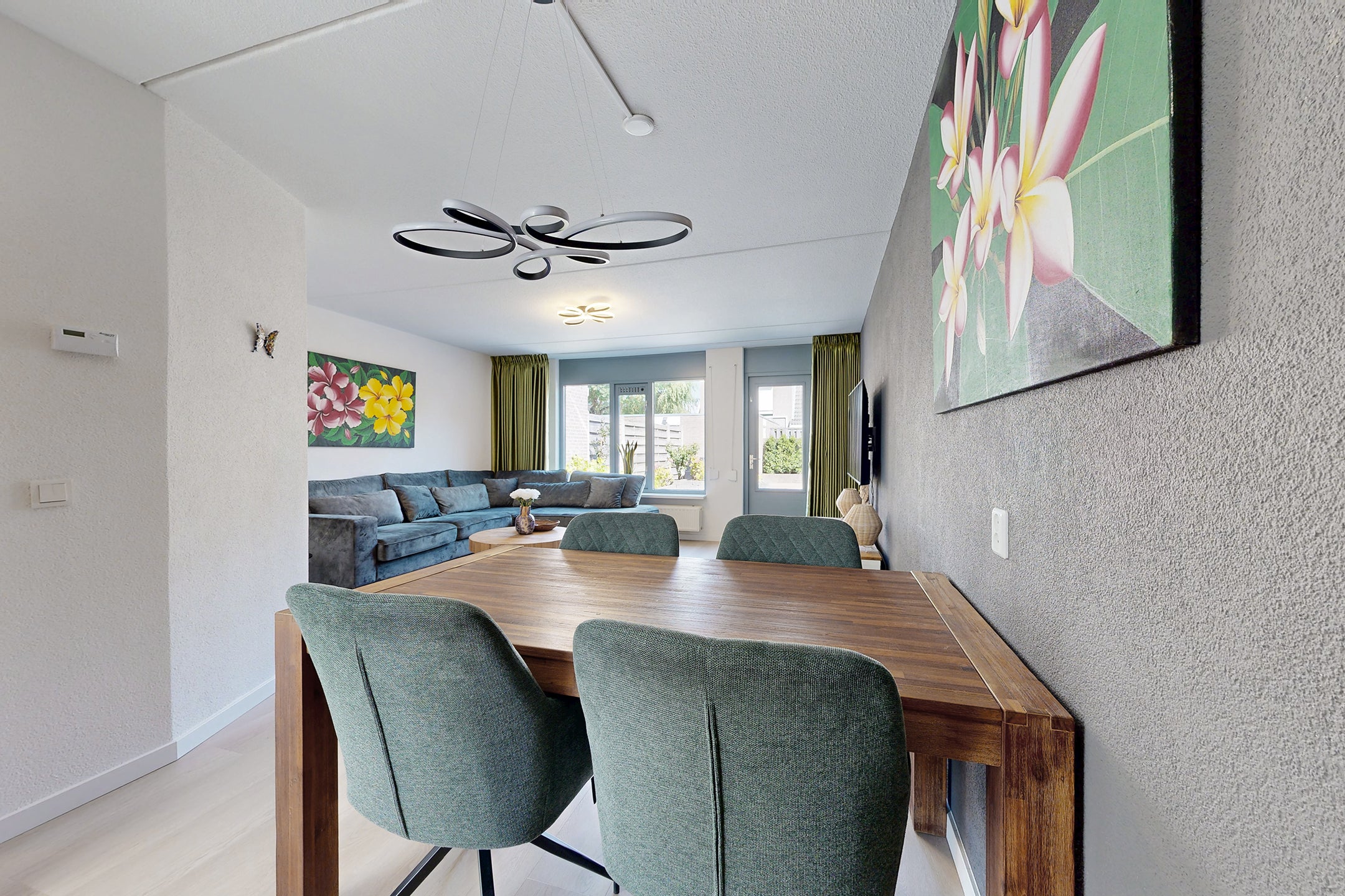 Tussenwoning te koop: Troelstrastraat 4, Dinteloord