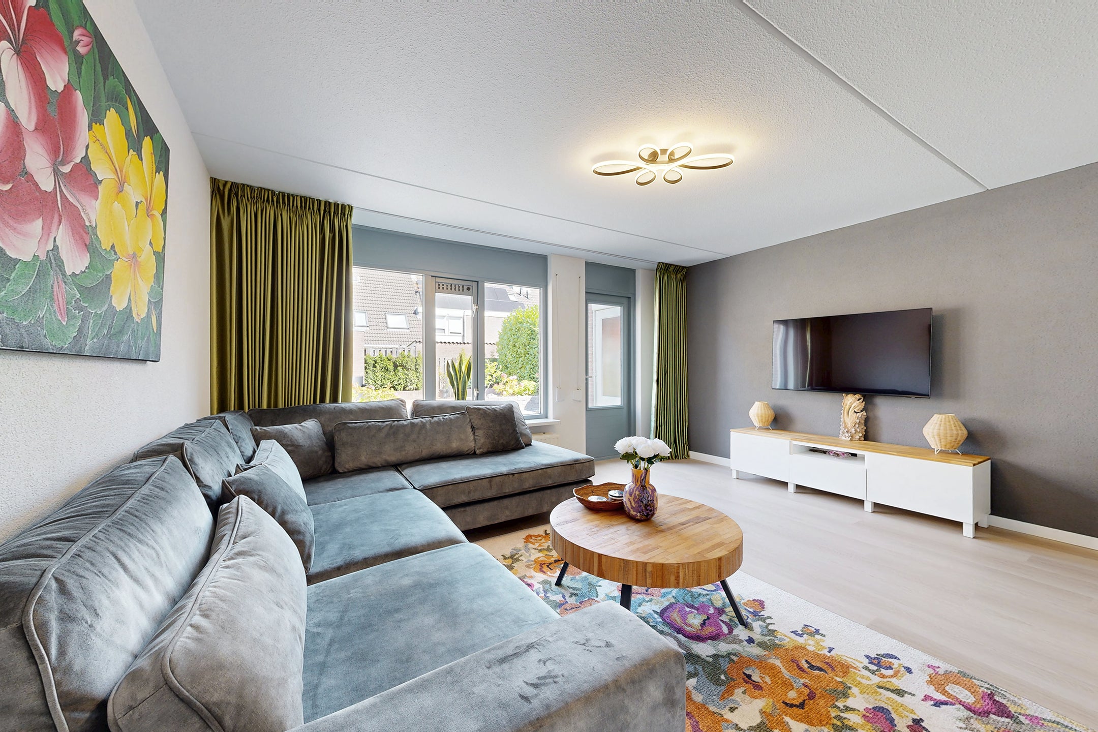 Tussenwoning te koop: Troelstrastraat 4, Dinteloord
