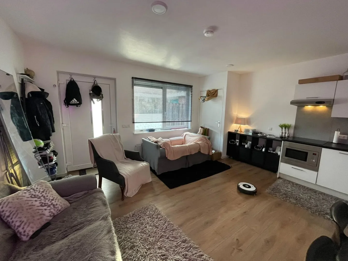 A rental house advertisment