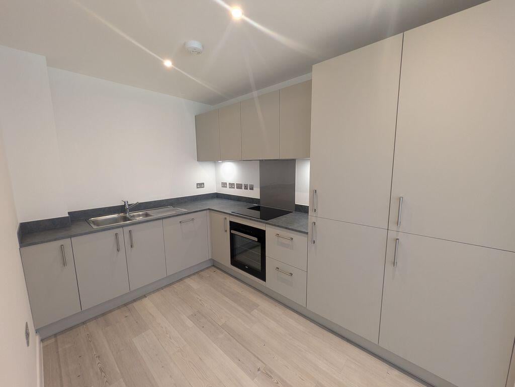 Flat Benson Street in Greater London