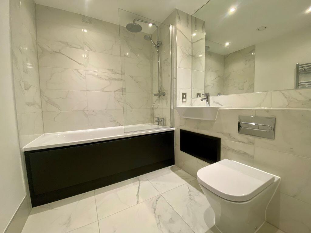 Flat Benson Street in Greater London