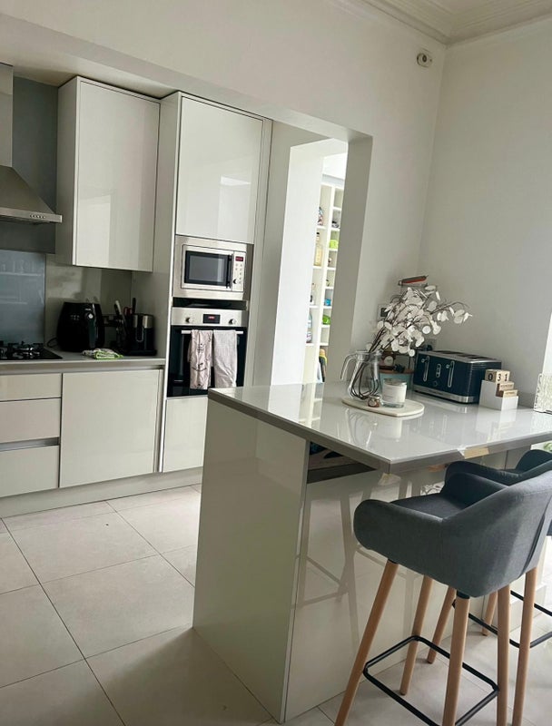 Room Overdale Road in Greater London