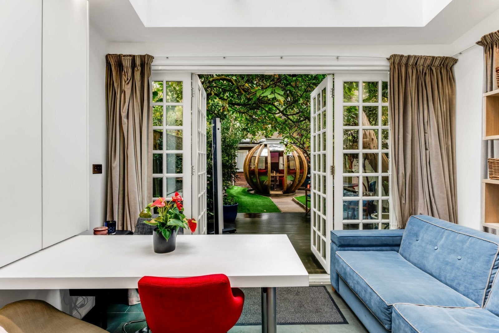 Flat Sutherland Avenue in City of Westminster
