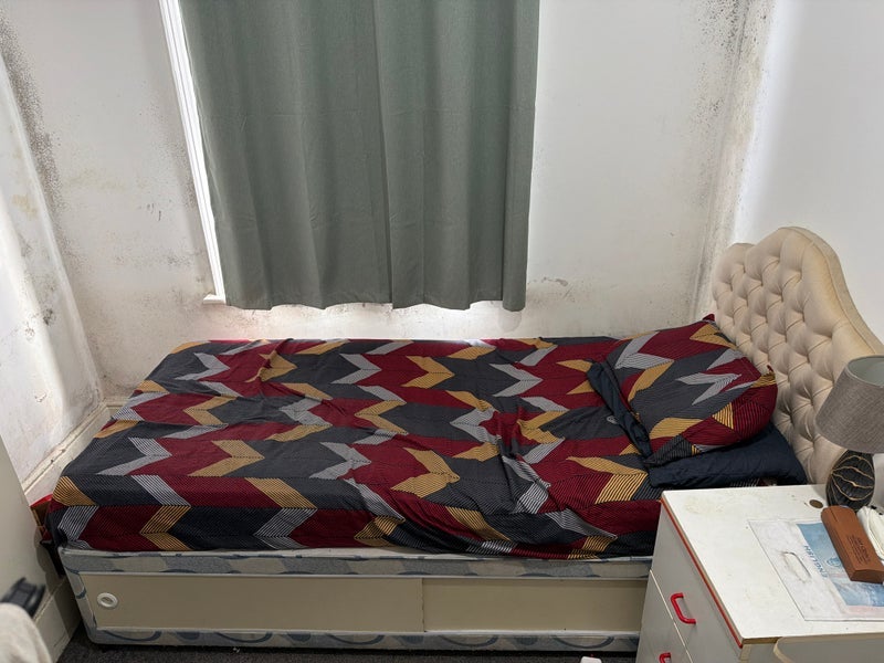 Room Cowper Street in Luton