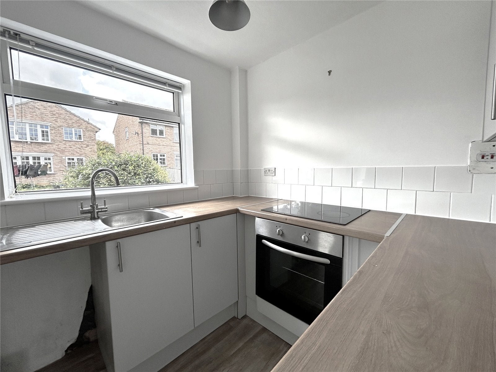 Flat Hawthorn Rise in Randwick