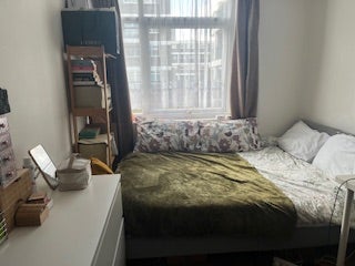 Room Buttesland Street in Greater London