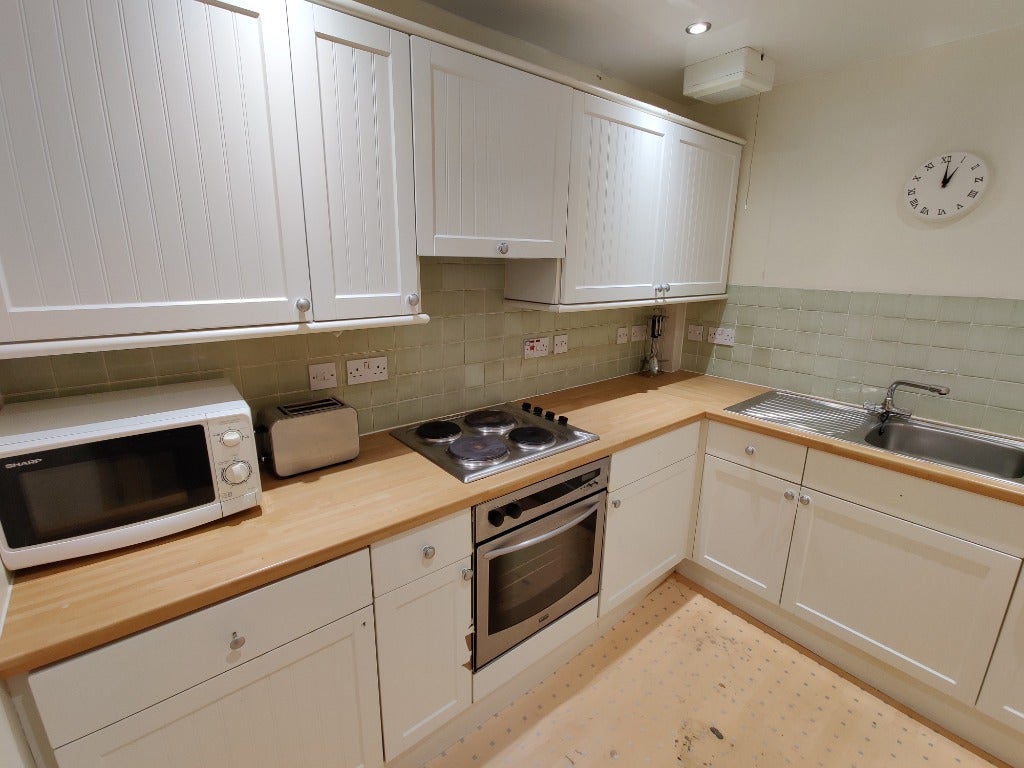 Flat Leith Walk in City of Edinburgh