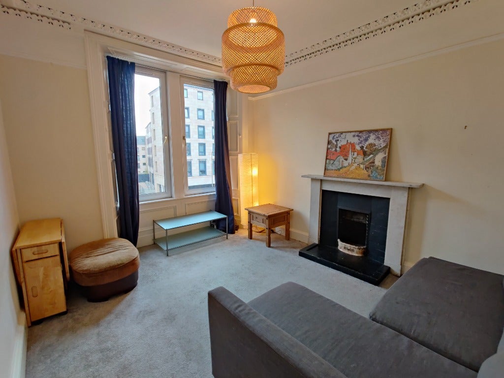Flat Leith Walk in City of Edinburgh