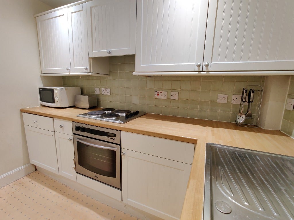 Flat Leith Walk in City of Edinburgh