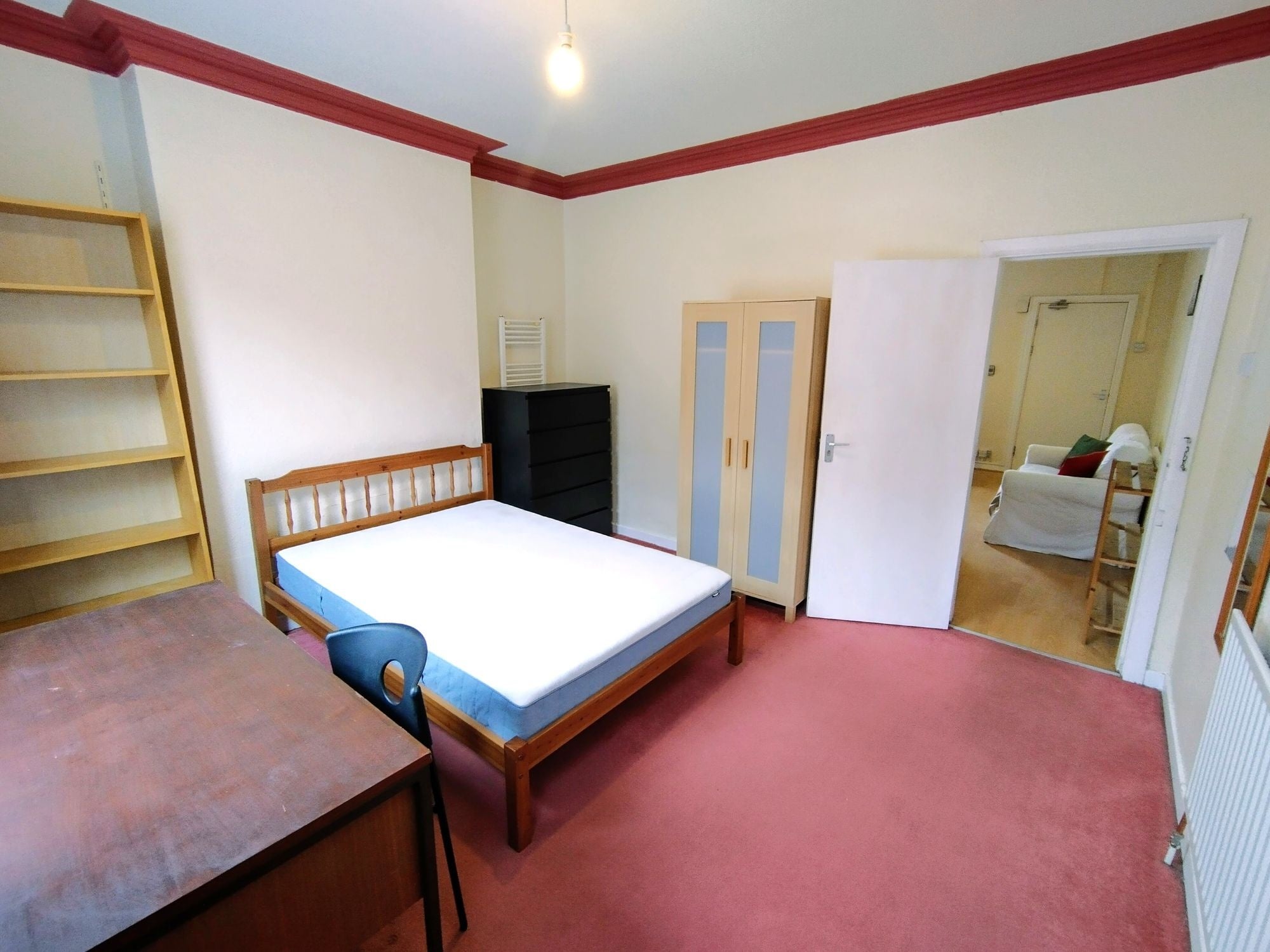 Room City Road in Nottingham