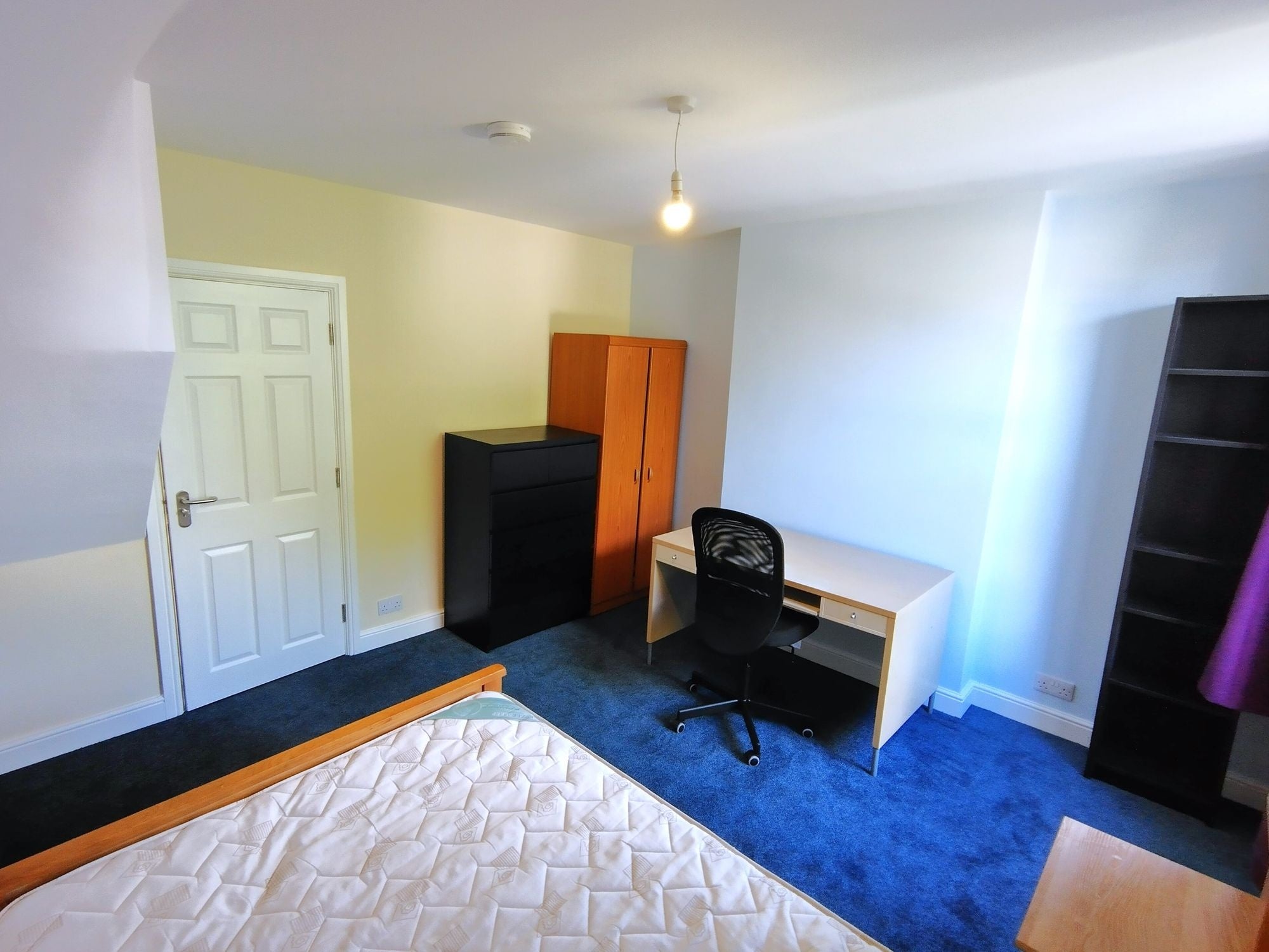 Room City Road in Nottingham