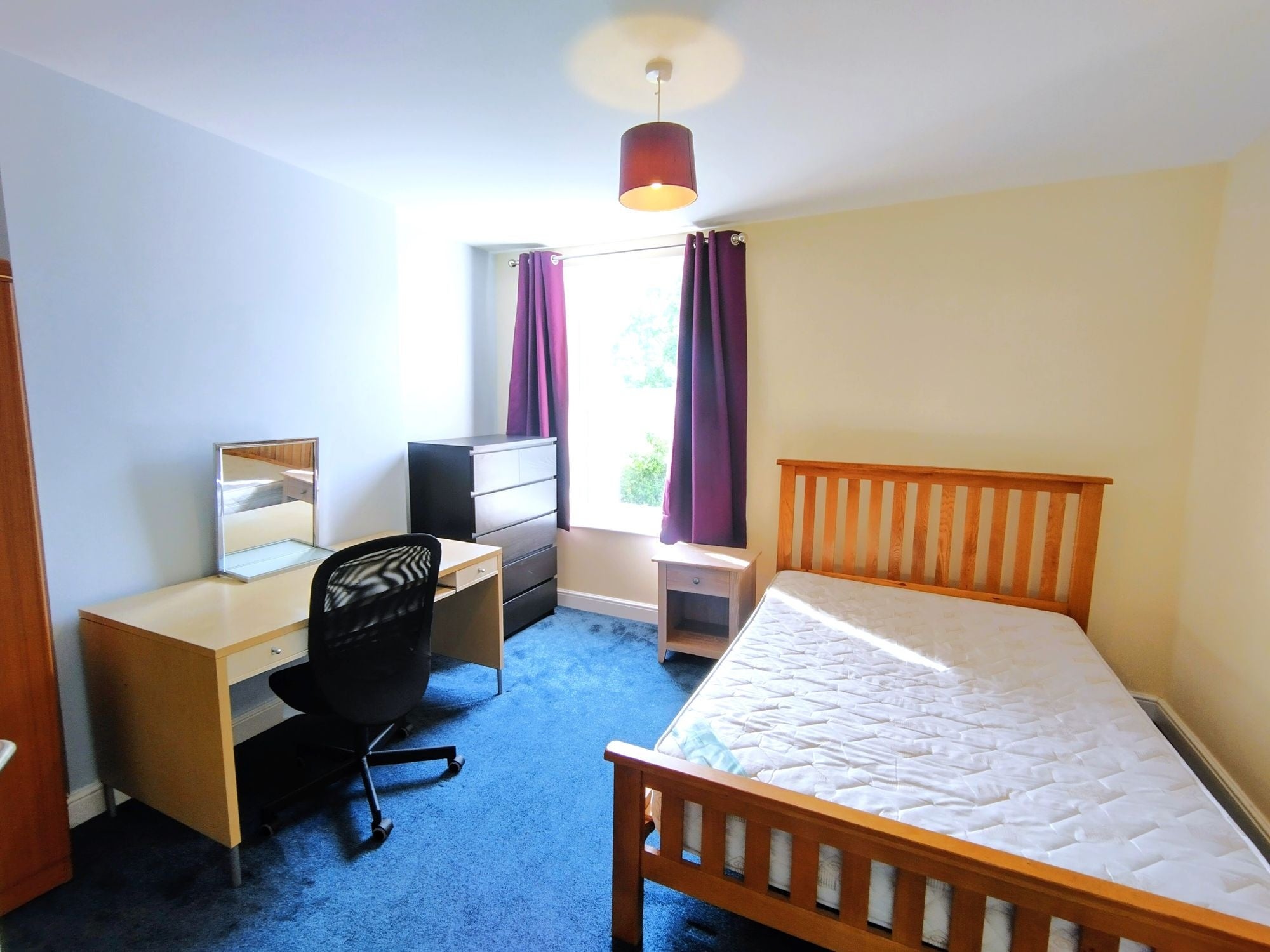 Room City Road in Nottingham
