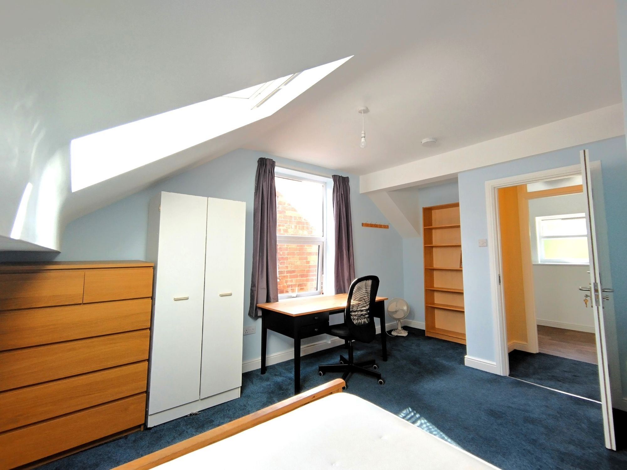 Room City Road in Nottingham