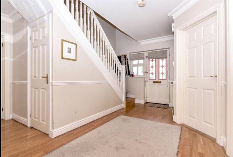 Room The Fallows in Maidenhead